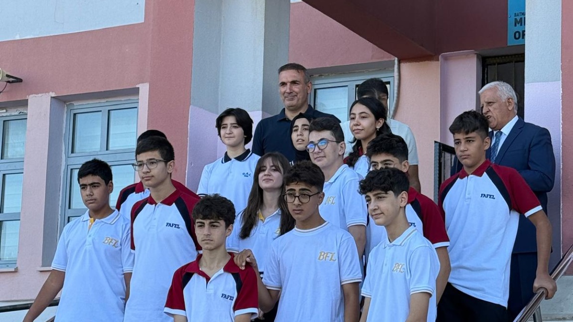 Nitelikli Okullara Yerleşen Öğrenciler Ödüllendirildi